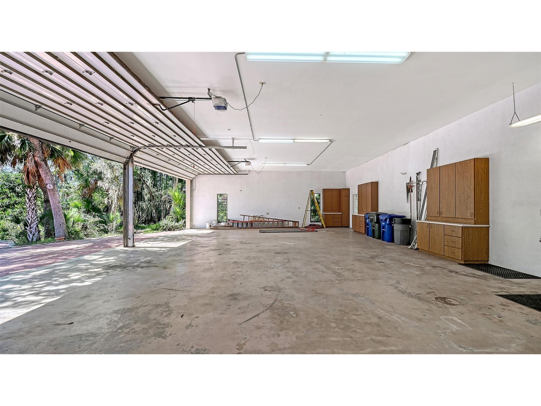 4674 Hidden River Road Sarasota FL 34240 A4668851 image35