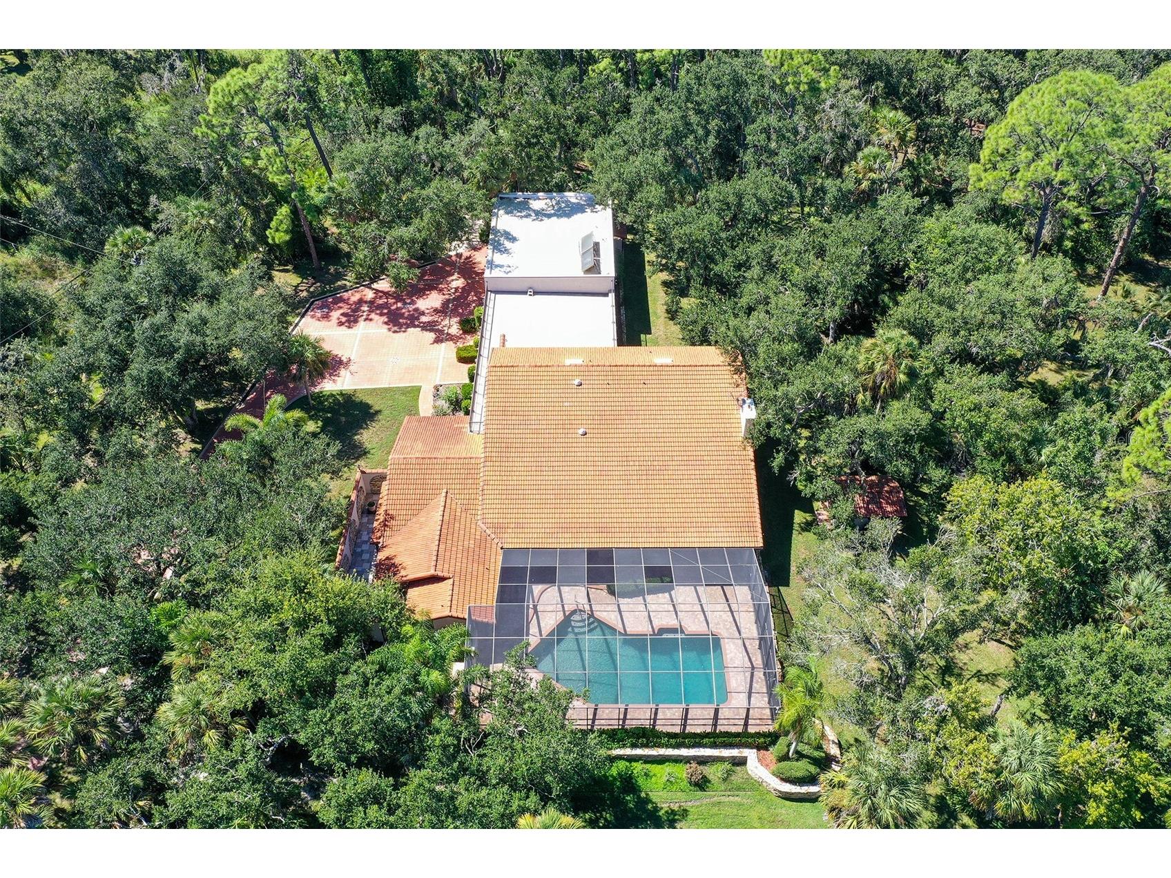 4674 Hidden River Road Sarasota FL 34240 A4668851 image36