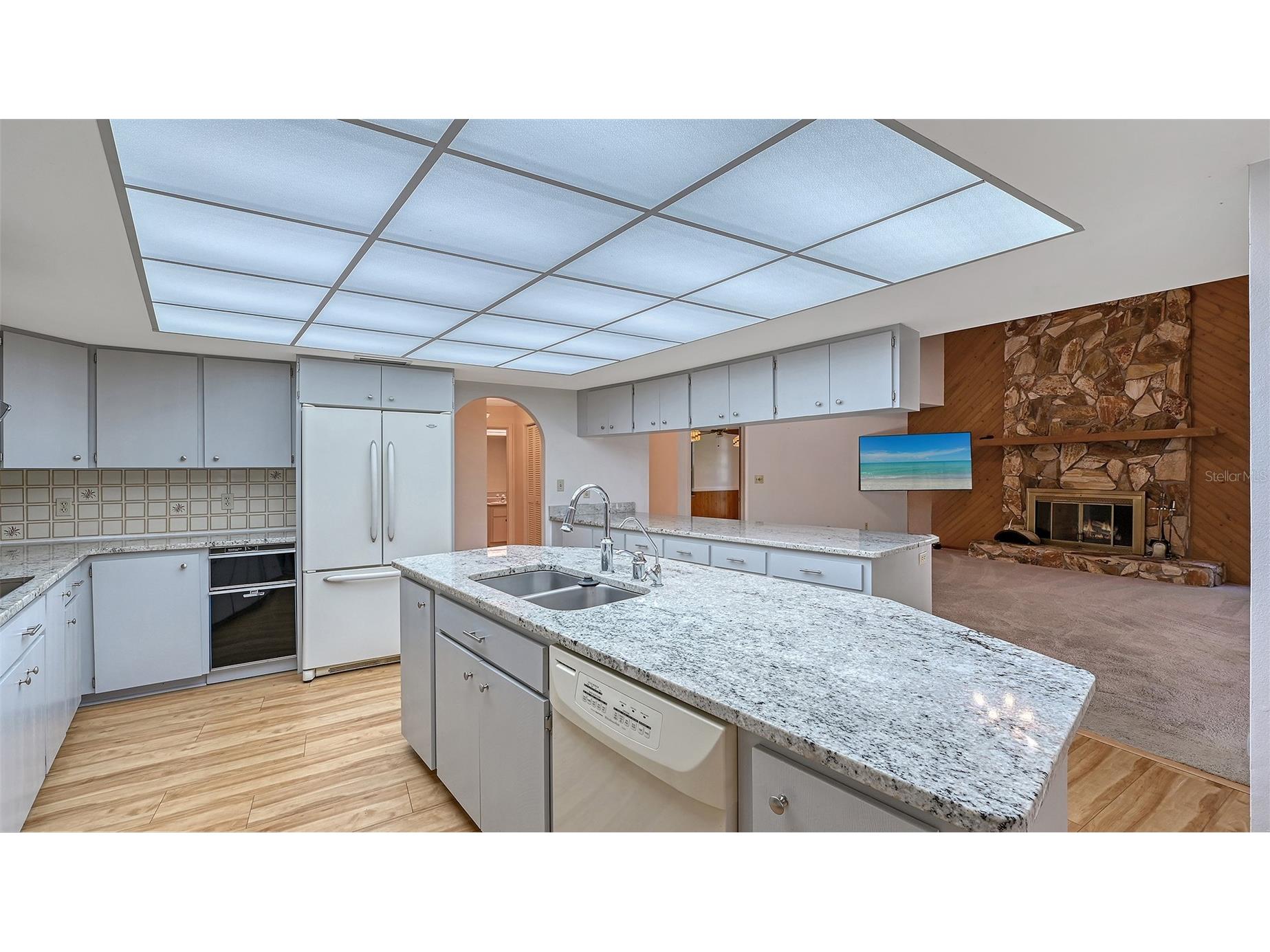 4674 Hidden River Road Sarasota FL 34240 A4668851 image9