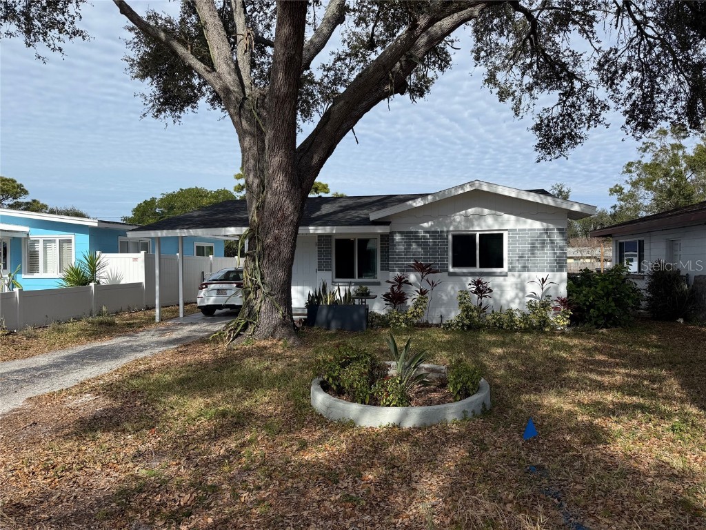 4677 31st Avenue N Saint Petersburg FL 33713 TB8459648 image1