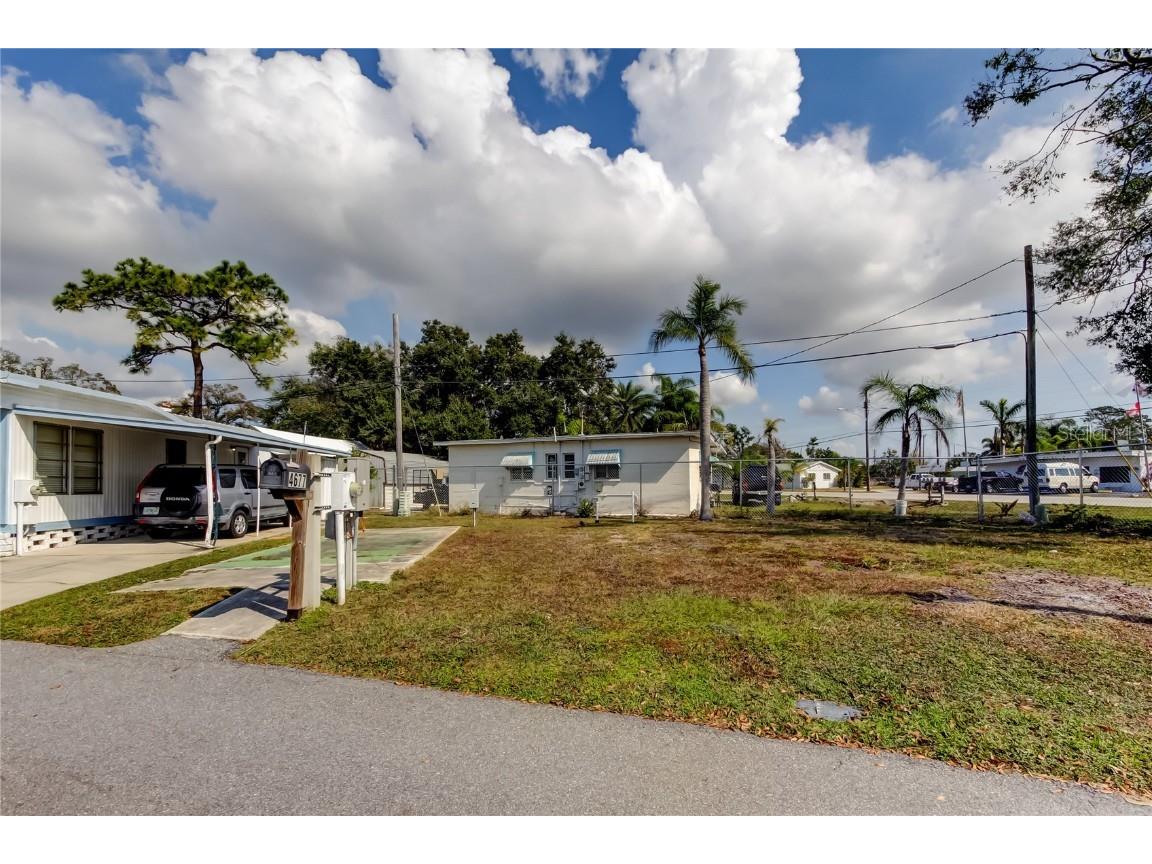 4677 66th Lane N #1 Saint Petersburg FL 33709 T3368961 image1