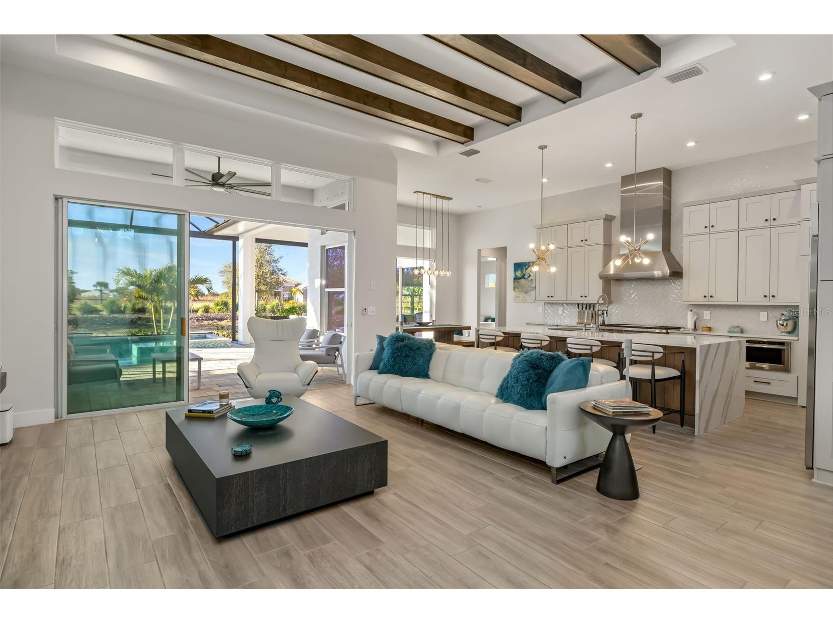 4677 Antrim Drive Sarasota FL 34240 A4684179 image10