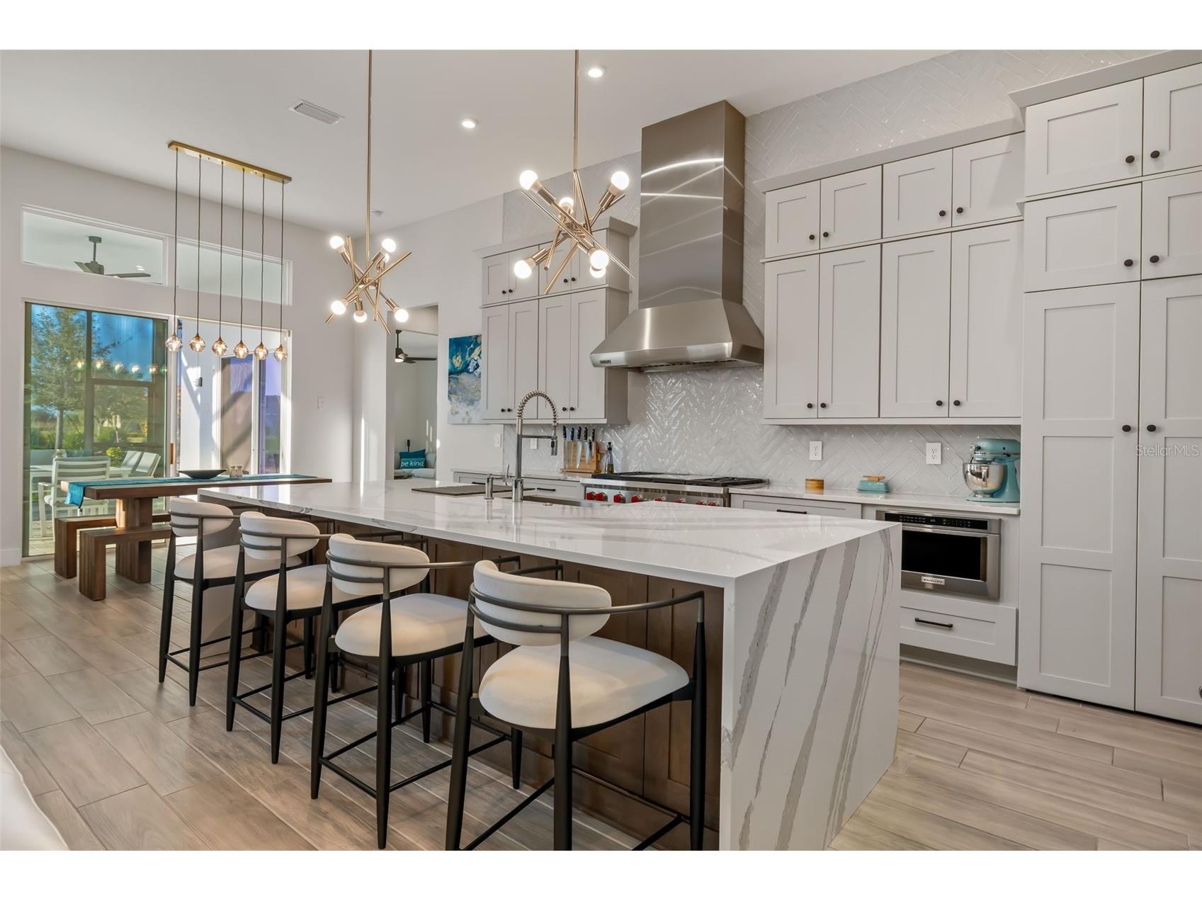 4677 Antrim Drive Sarasota FL 34240 A4684179 image13
