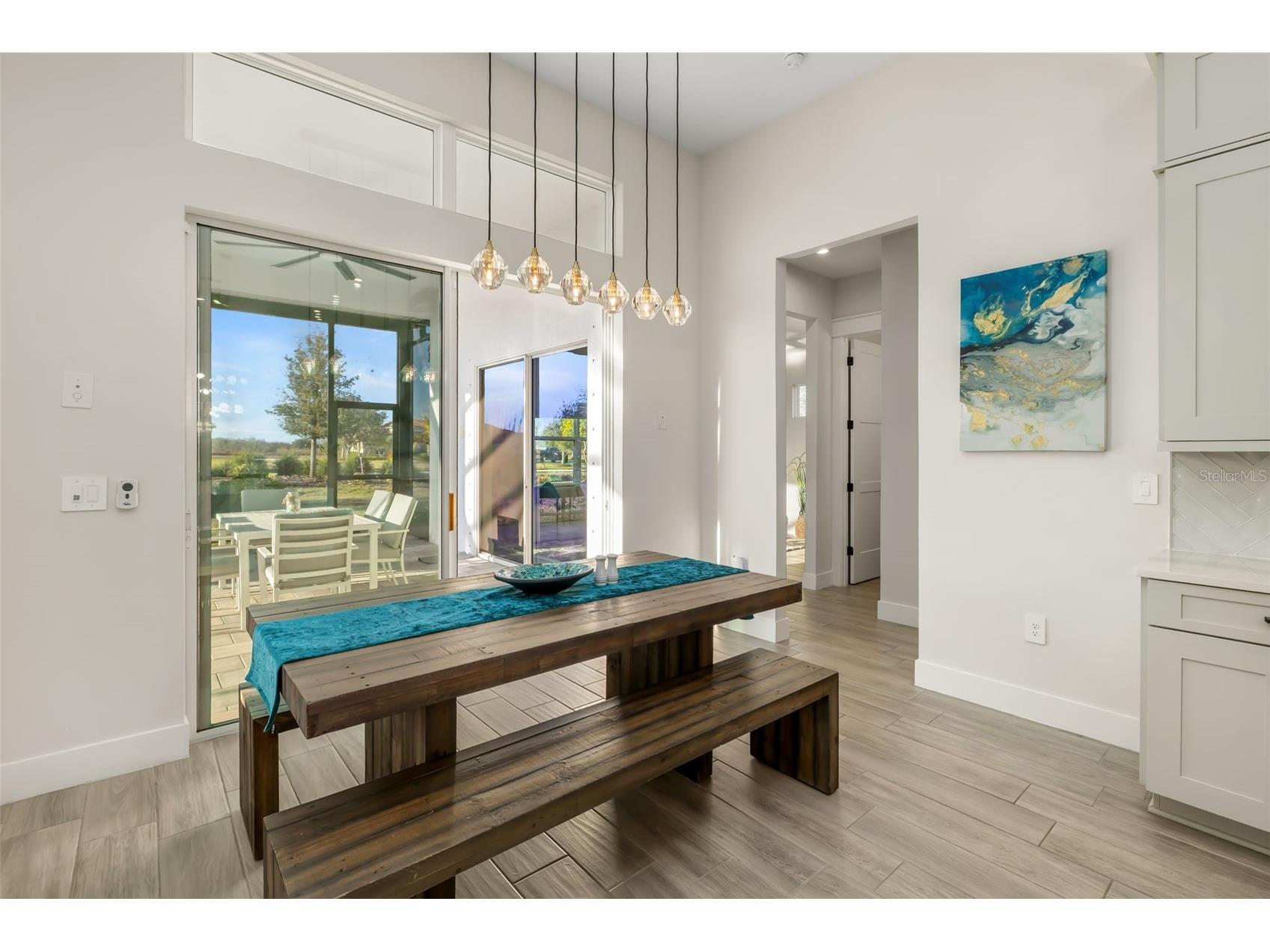 4677 Antrim Drive Sarasota FL 34240 A4684179 image20