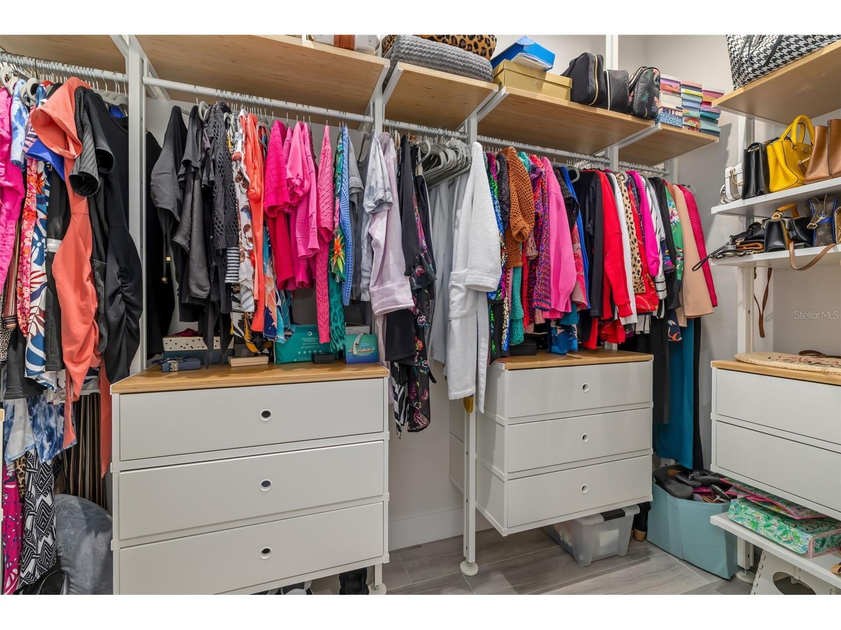 4677 Antrim Drive Sarasota FL 34240 A4684179 image29