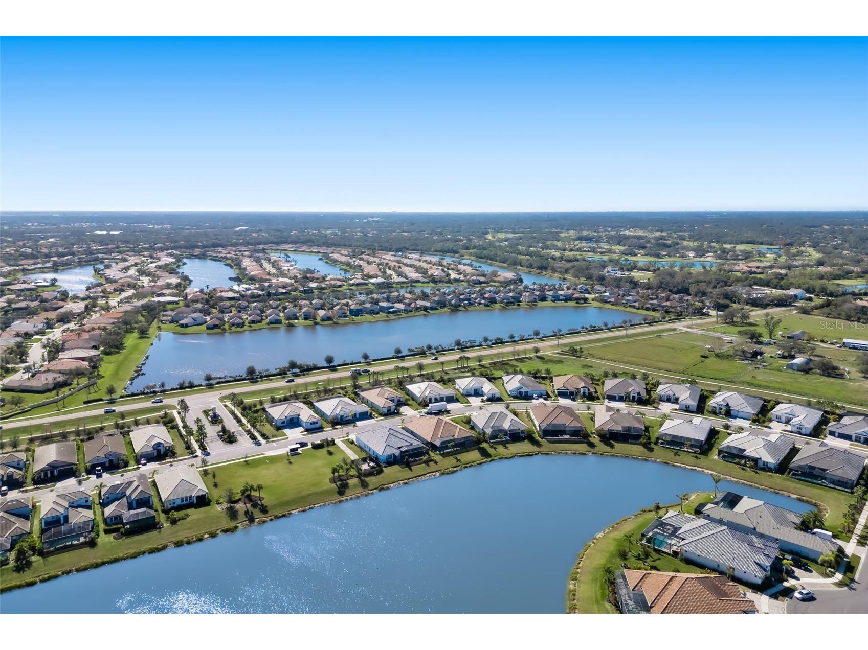 4677 Antrim Drive Sarasota FL 34240 A4684179 image48