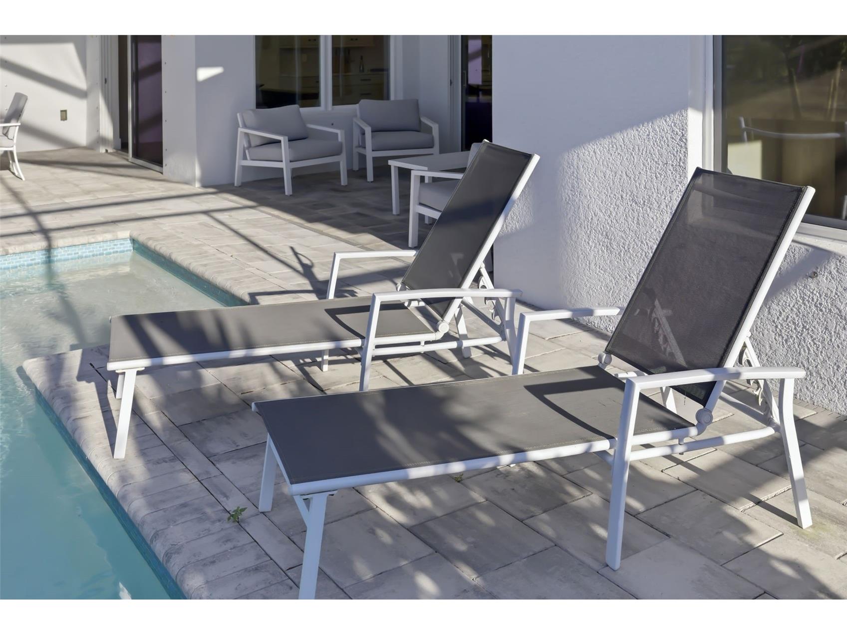 4677 Antrim Drive Sarasota FL 34240 A4684179 image59