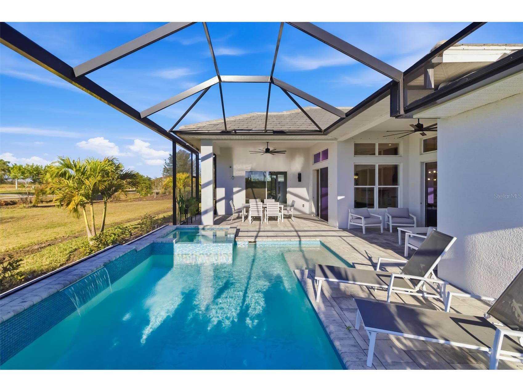 4677 Antrim Drive Sarasota FL 34240 A4684179 image61