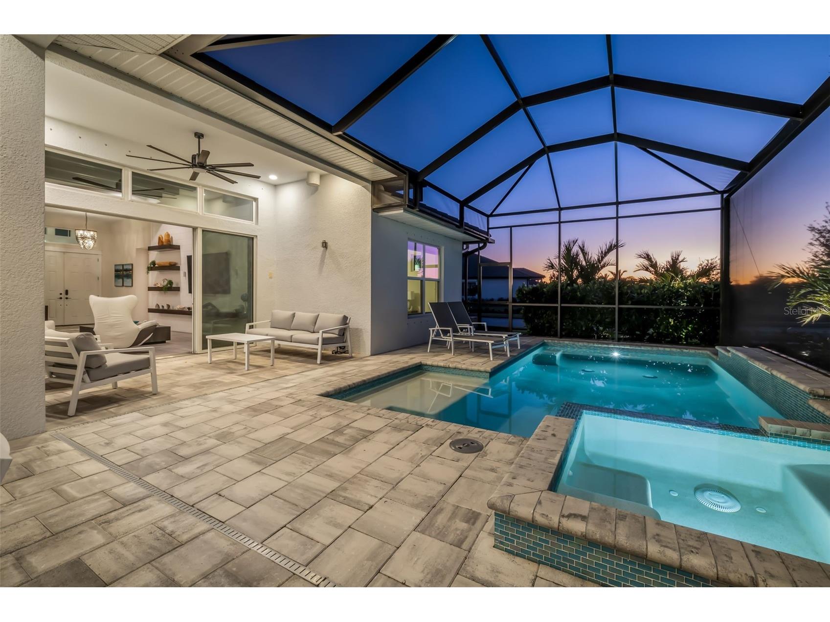 4677 Antrim Drive Sarasota FL 34240 A4684179 image84