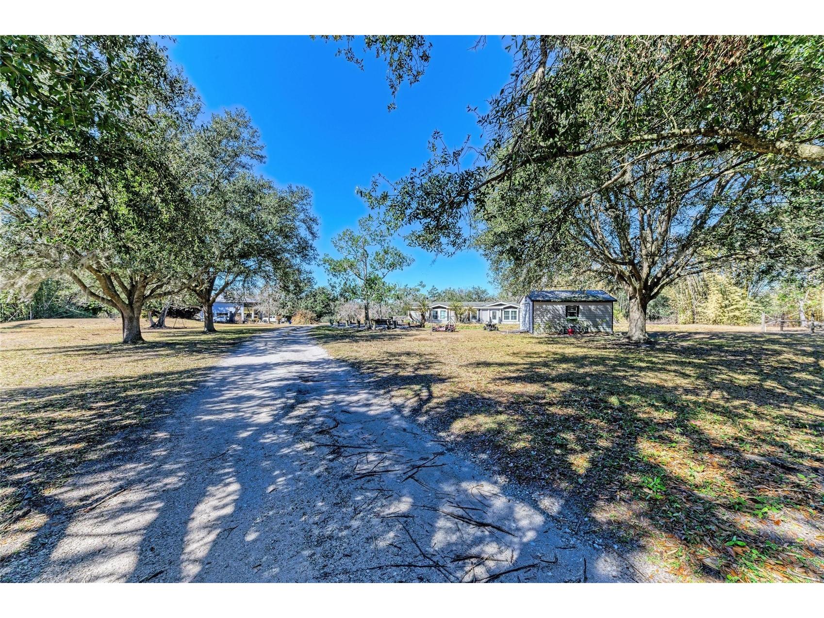 4678 253rd Street E Myakka City FL 34251 A4681741 image5