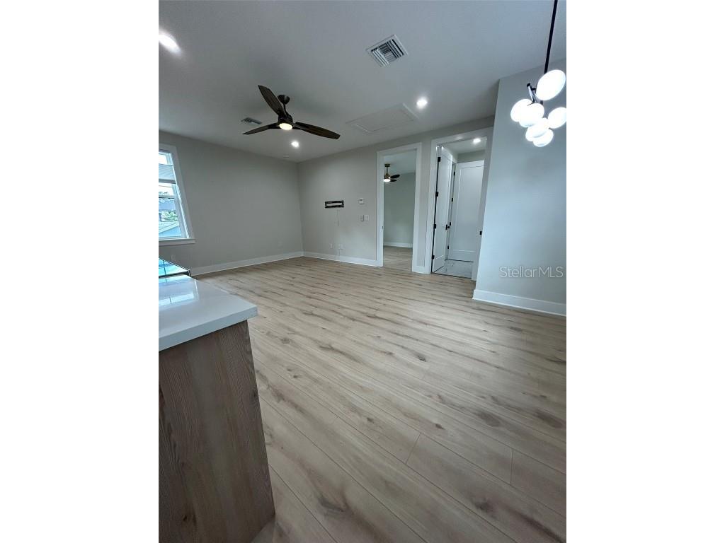 468 44th Avenue N #1/2 Saint Petersburg FL 33703 TB8429606 image4