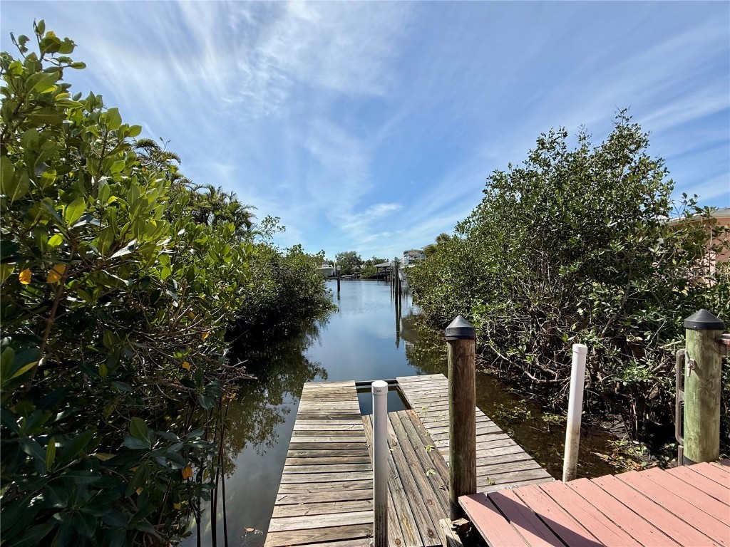 468 Ceil Drive Nokomis FL 34275 - LAKE CHARLOTTE DONNA BAY SHORES R4908905 image2