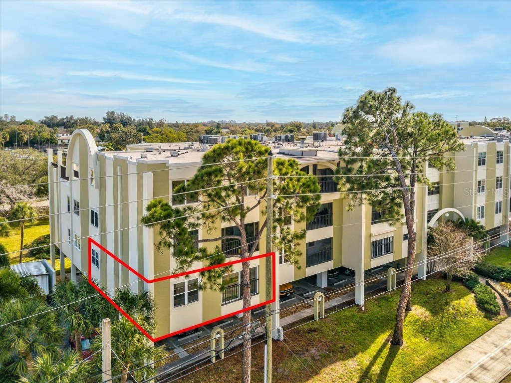 4681 1st Street NE #203 Saint Petersburg FL 33703 U8225235 image1