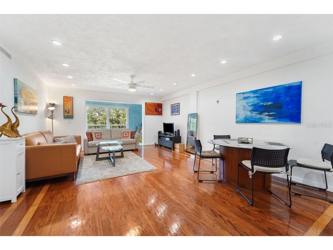 4681 1st Street NE #301 Saint Petersburg FL 33703 TB8457263 image11