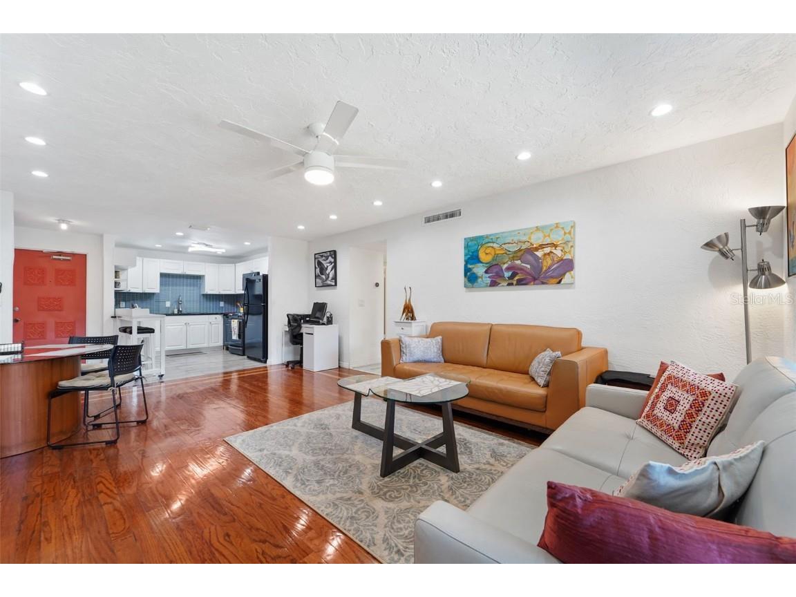 4681 1st Street NE #301 Saint Petersburg FL 33703 TB8457263 image13