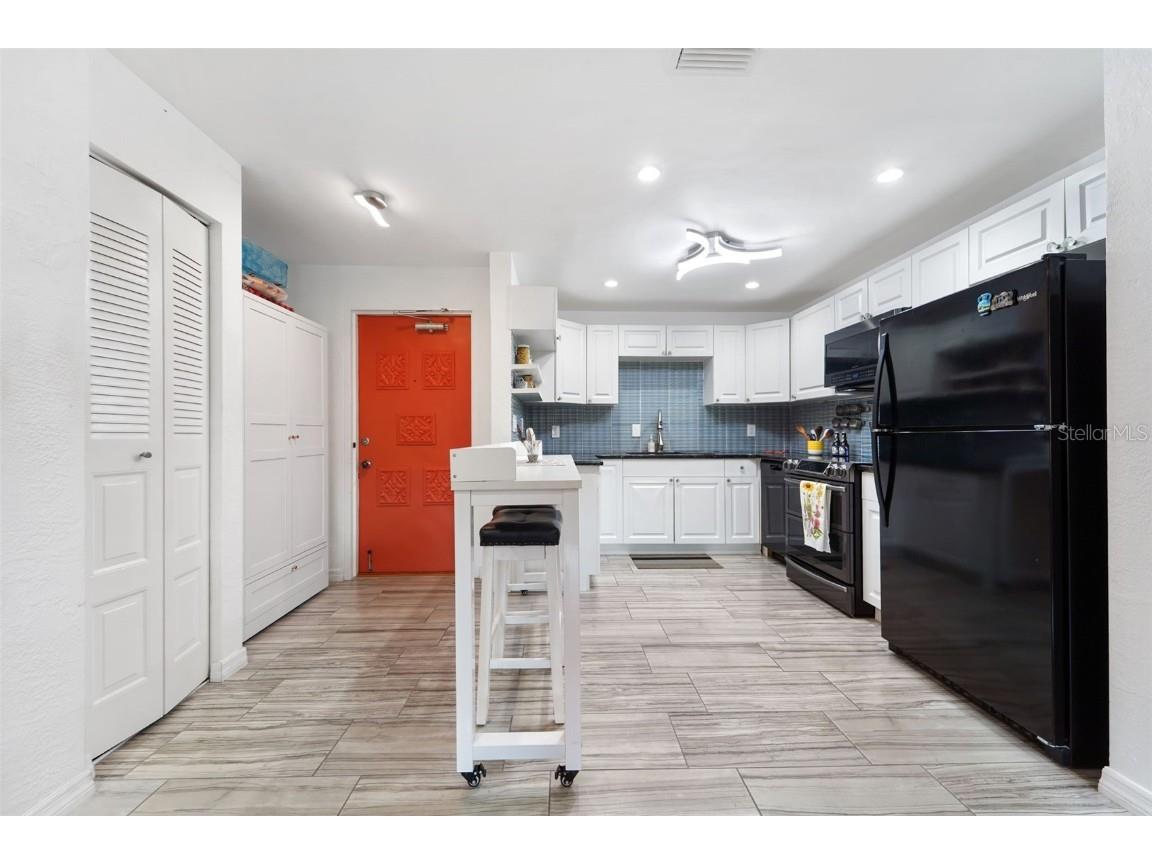 4681 1st Street NE #301 Saint Petersburg FL 33703 TB8457263 image4