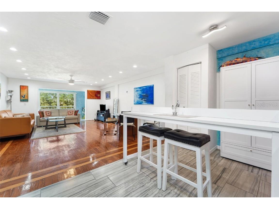 4681 1st Street NE #301 Saint Petersburg FL 33703 TB8457263 image7