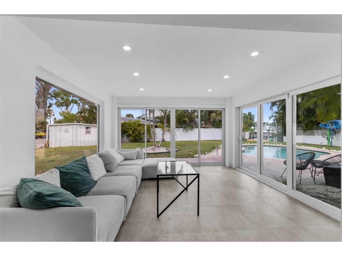 4681 Carson Street NE Saint Petersburg FL 33703 TB8457140 image6