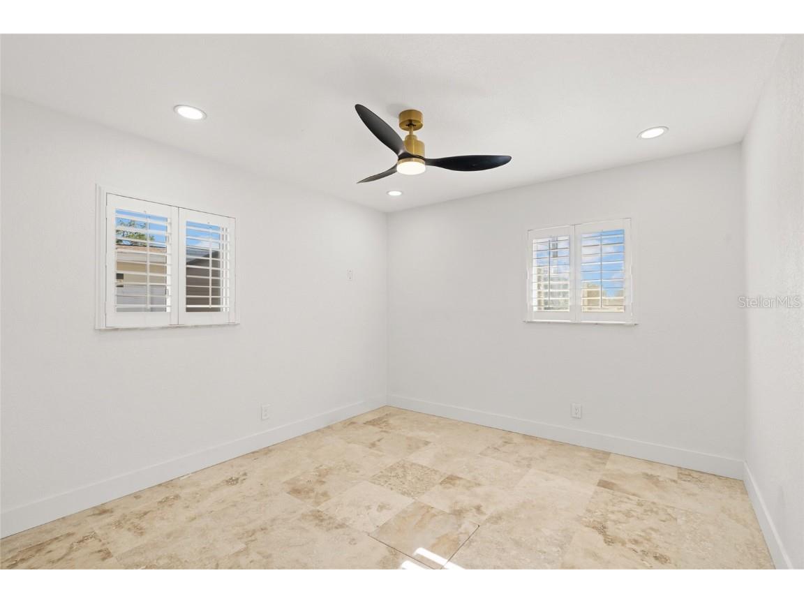 4681 Shore Acres Boulevard NE Saint Petersburg FL 33703 TB8440195 image12