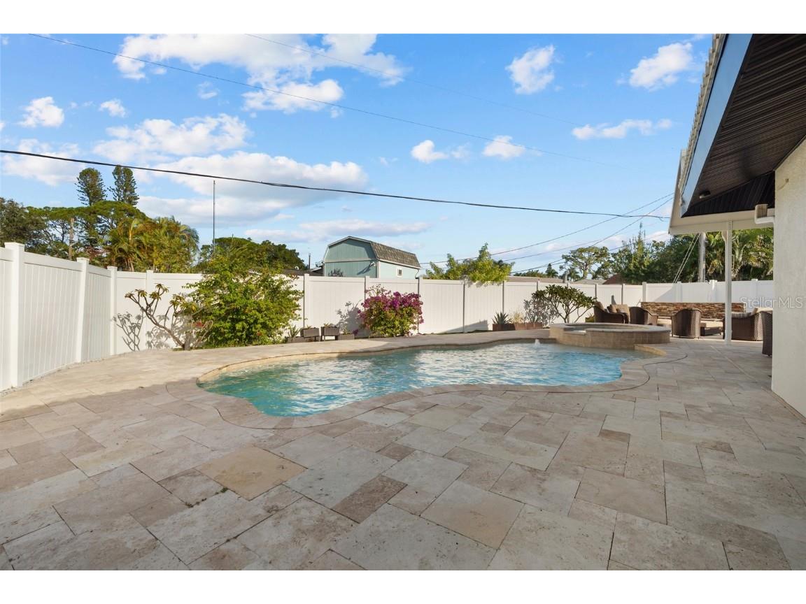 4681 Shore Acres Boulevard NE Saint Petersburg FL 33703 TB8440195 image2