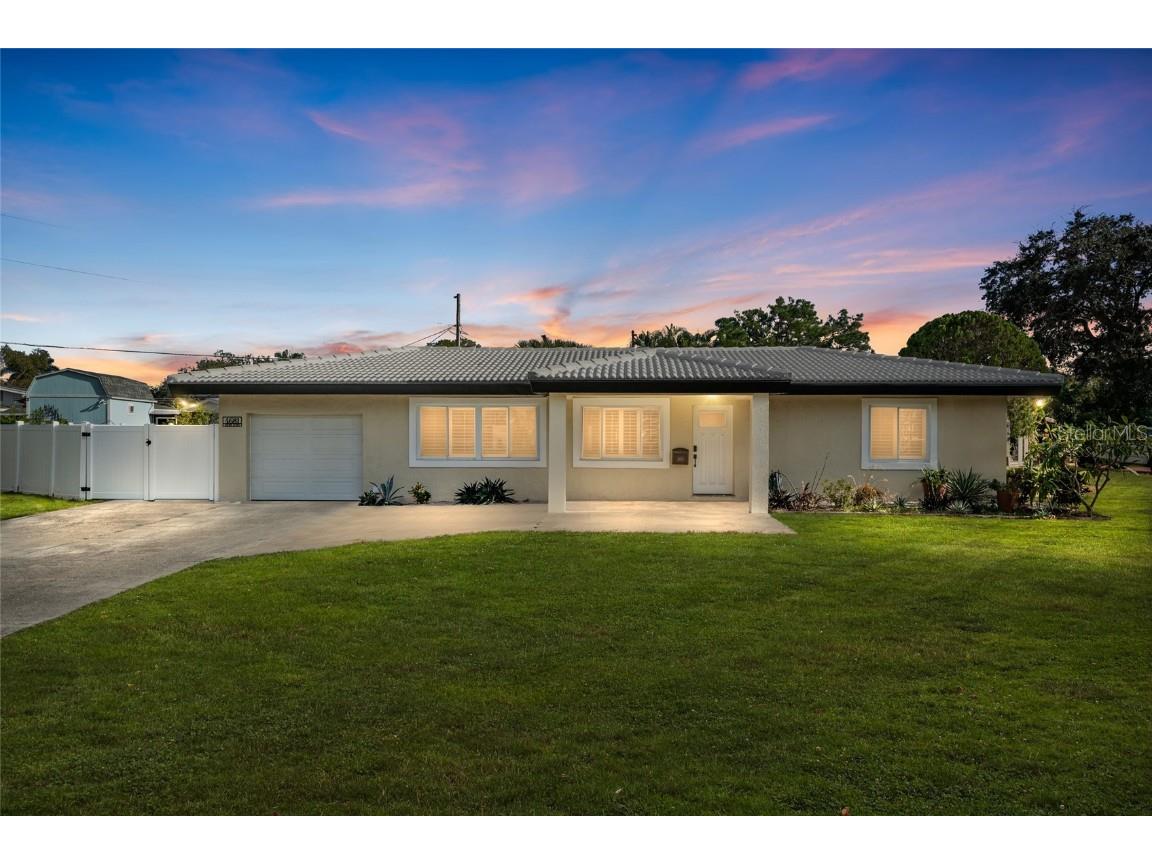 4681 Shore Acres Boulevard NE Saint Petersburg FL 33703 TB8440195 image3