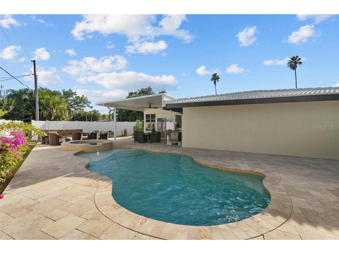 4681 Shore Acres Boulevard NE Saint Petersburg FL 33703 TB8440195 image30