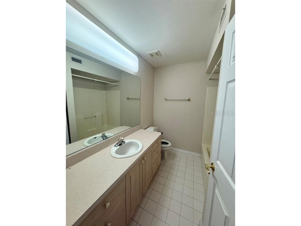 4683 Winston Lane N #30 Sarasota FL 34235 A4670091 image38