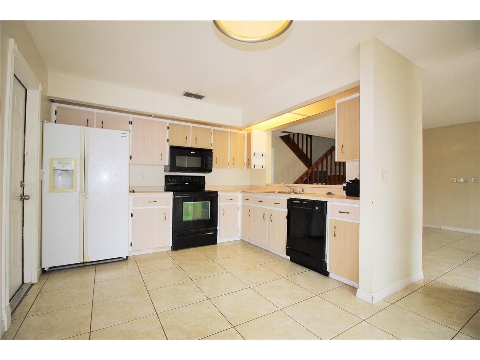 4684 Pheasant Run Drive #3B Orlando FL 32808 R4910930 image2