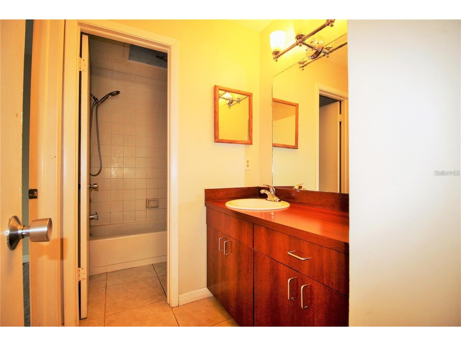 4684 Pheasant Run Drive #3B Orlando FL 32808 R4910930 image20