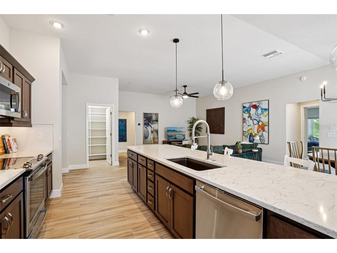 4686 Hiles Place The Villages FL 32163 G5100570 image6