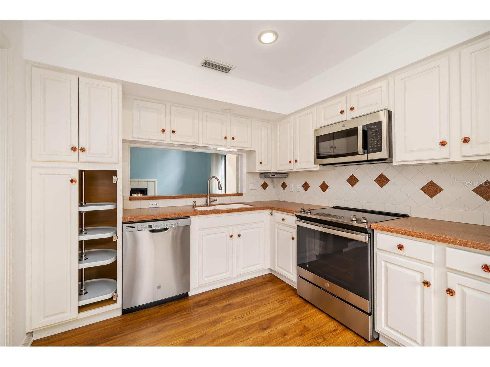 4687 Chandlers Forde #25 Sarasota FL 34235 A4672530 image10