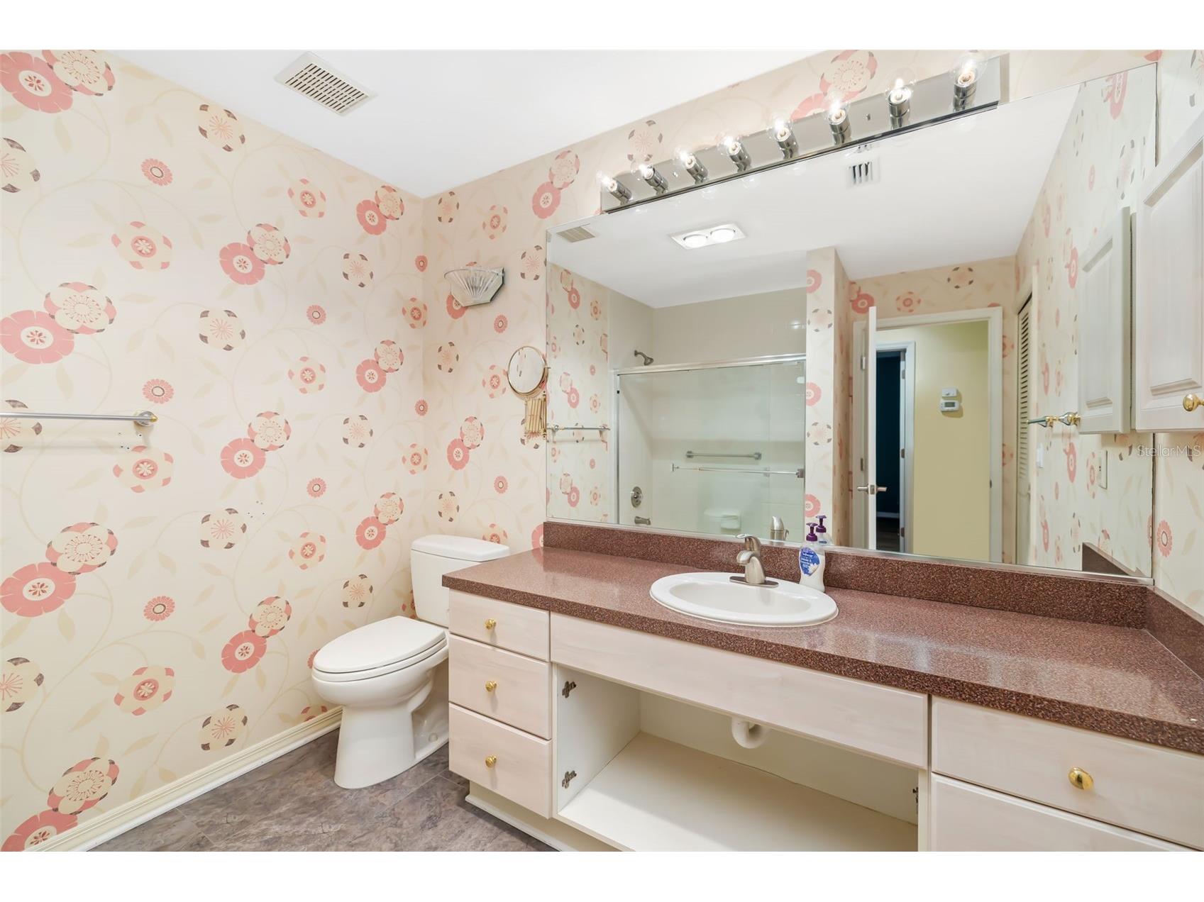 4687 Chandlers Forde #25 Sarasota FL 34235 A4672530 image54