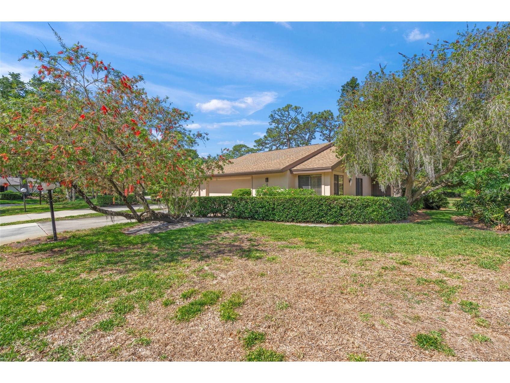 4688 Oak Hollow Drive #25 Sarasota FL 34241 A4690247 image2