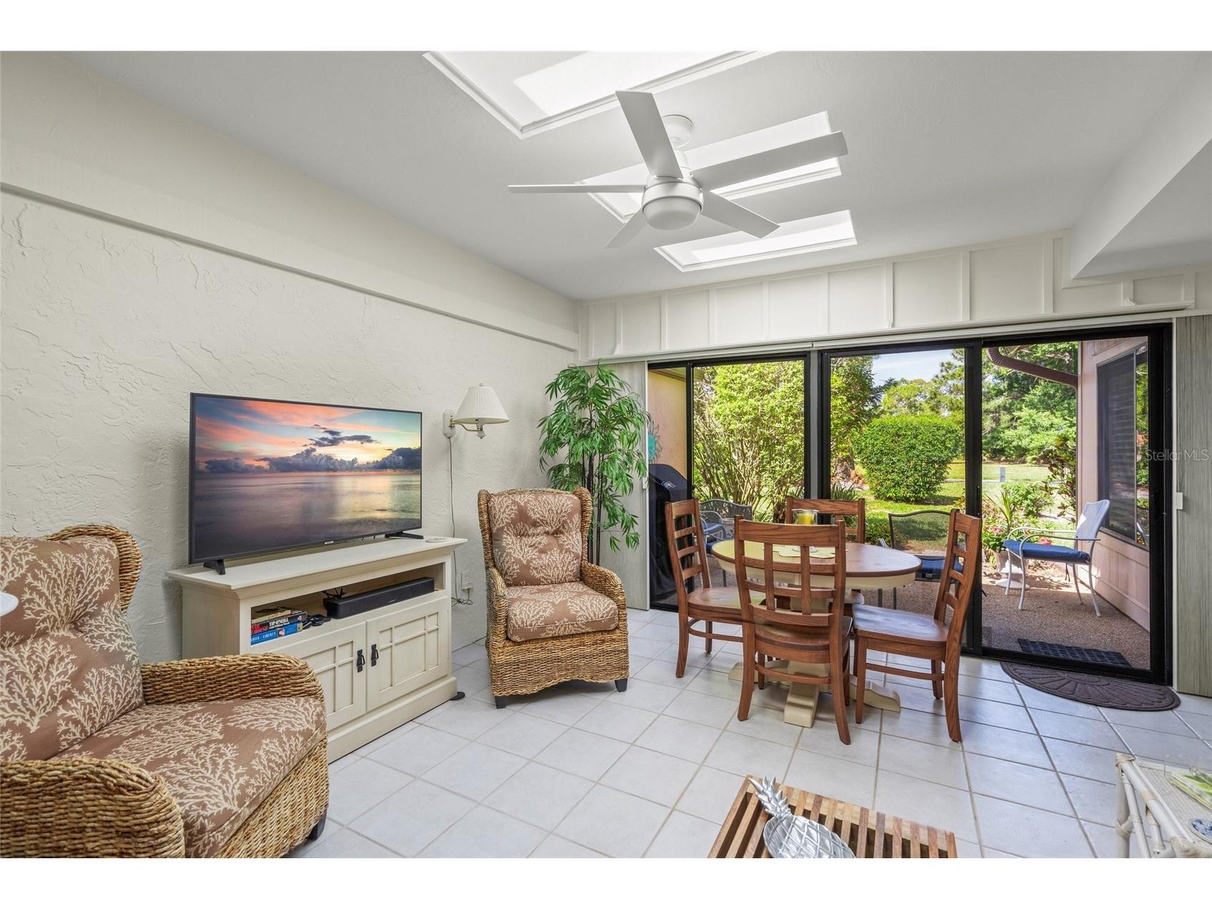 4688 Oak Hollow Drive #25 Sarasota FL 34241 A4690247 image20