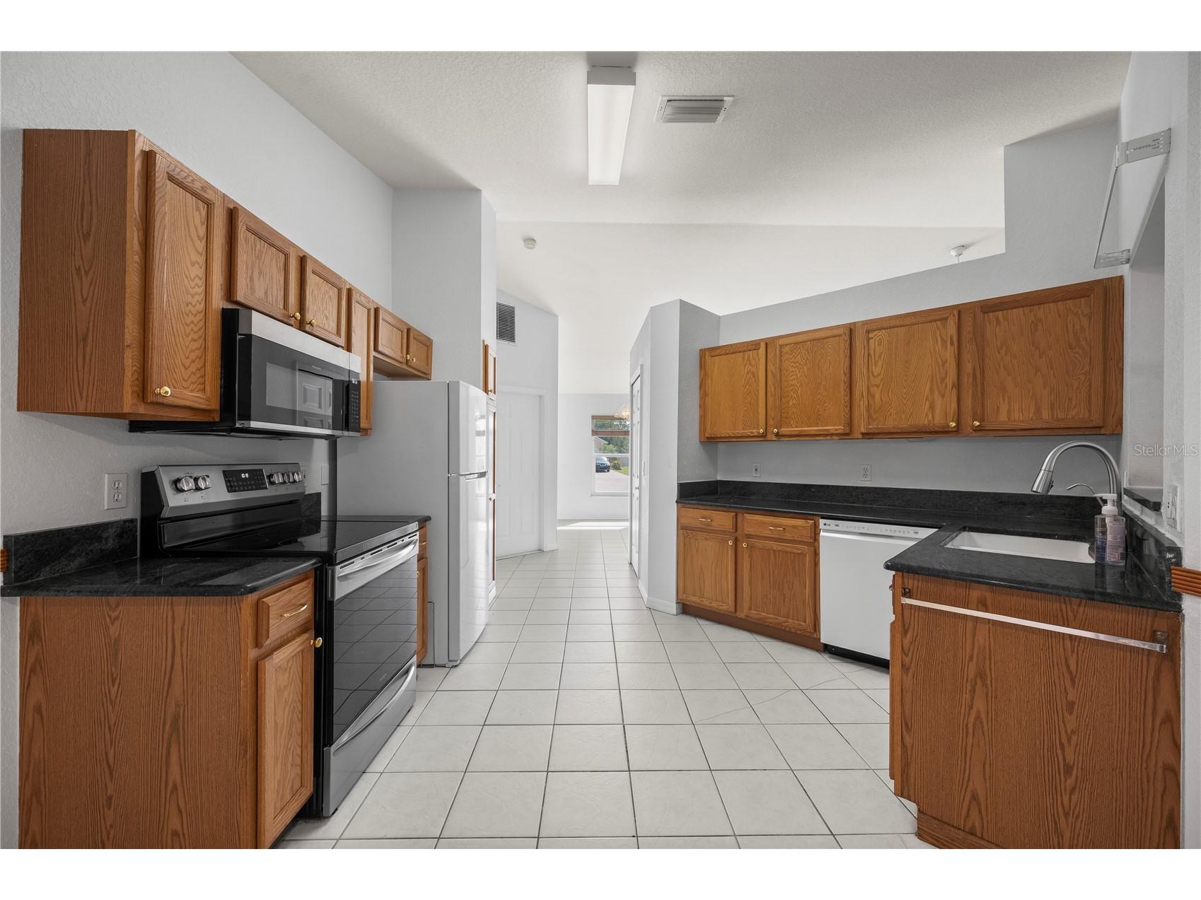 4689 Fernway Drive North Port FL 34288 C7525462 image14