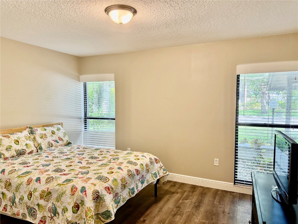 4689 Oak Forest Drive E #1 Sarasota FL 34231 A4656654 image10