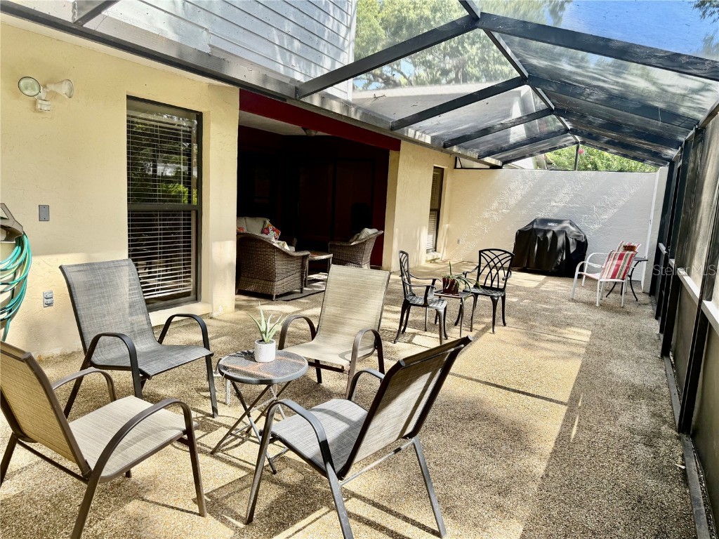 4689 Oak Forest Drive E #1 Sarasota FL 34231 A4656654 image16