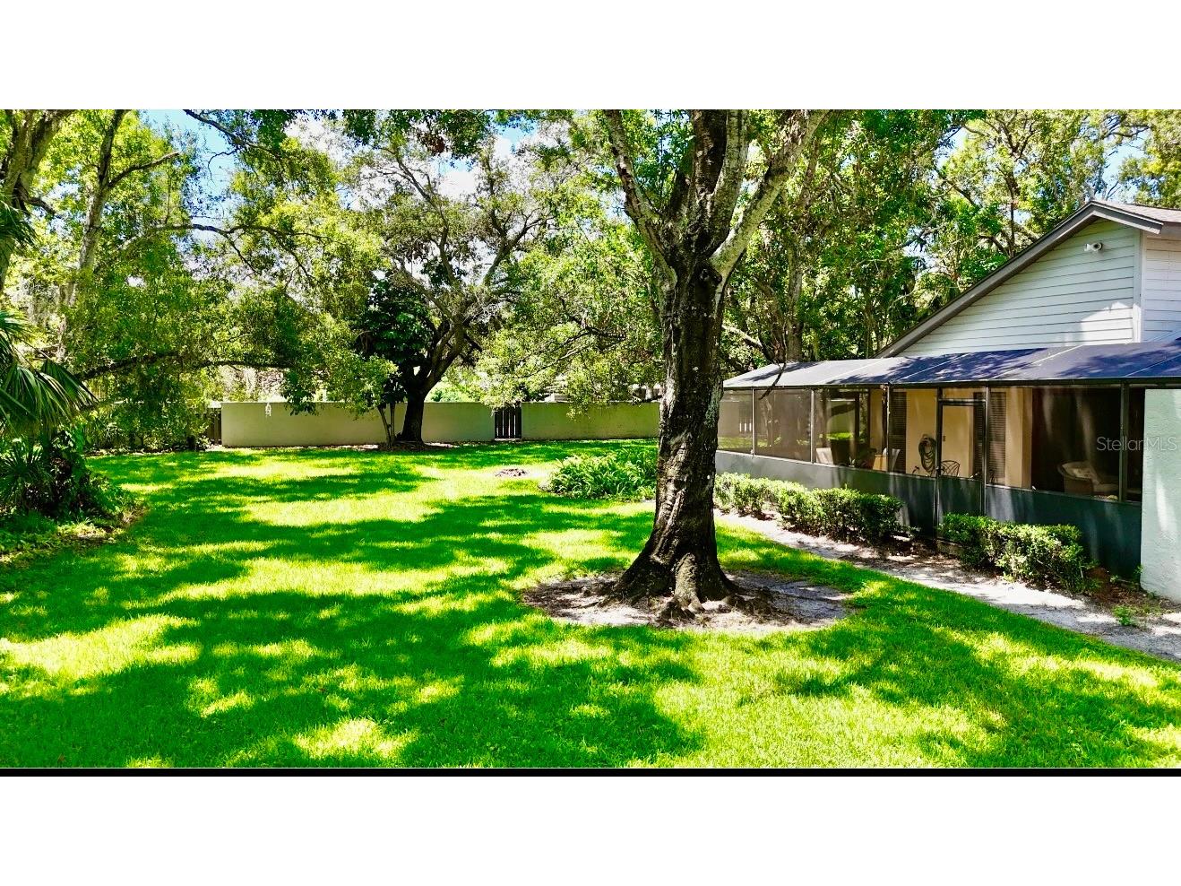 4689 Oak Forest Drive E #1 Sarasota FL 34231 A4656654 image17