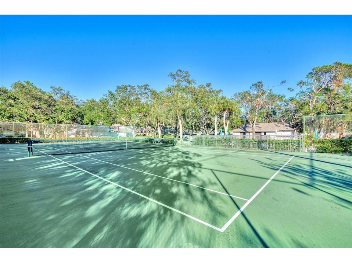 4689 Oak Forest Drive E #1 Sarasota FL 34231 A4656654 image22