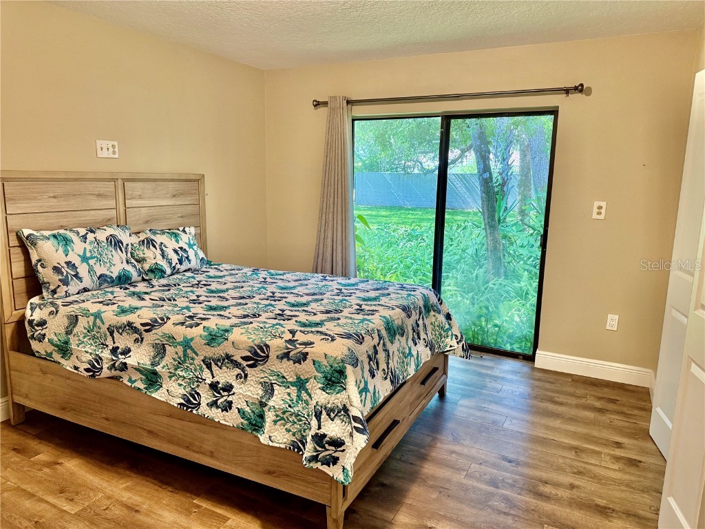 4689 Oak Forest Drive E #1 Sarasota FL 34231 A4656654 image7