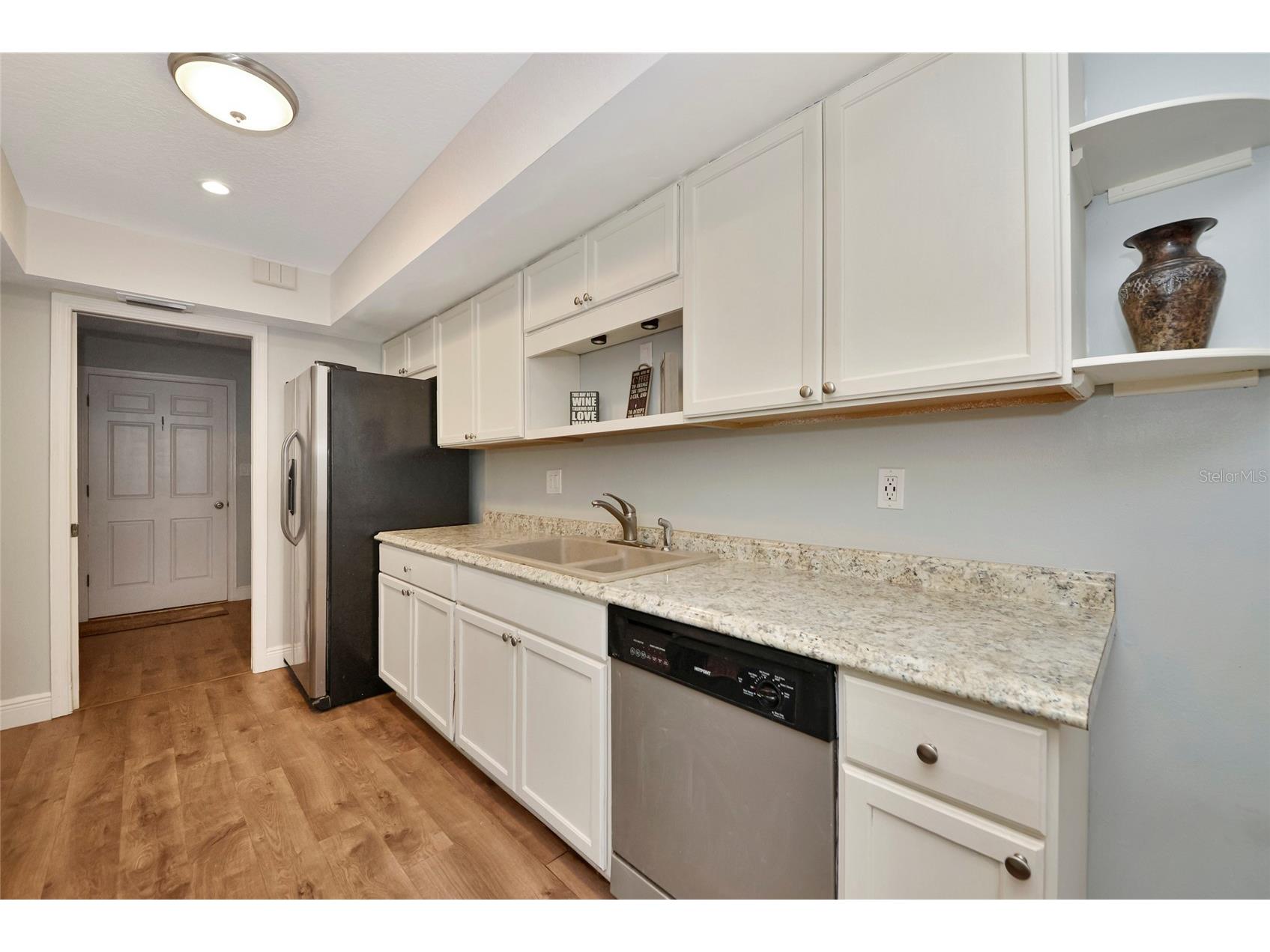 4689 Oak Forest Drive E #1 Sarasota FL 34231 A4684507 image15