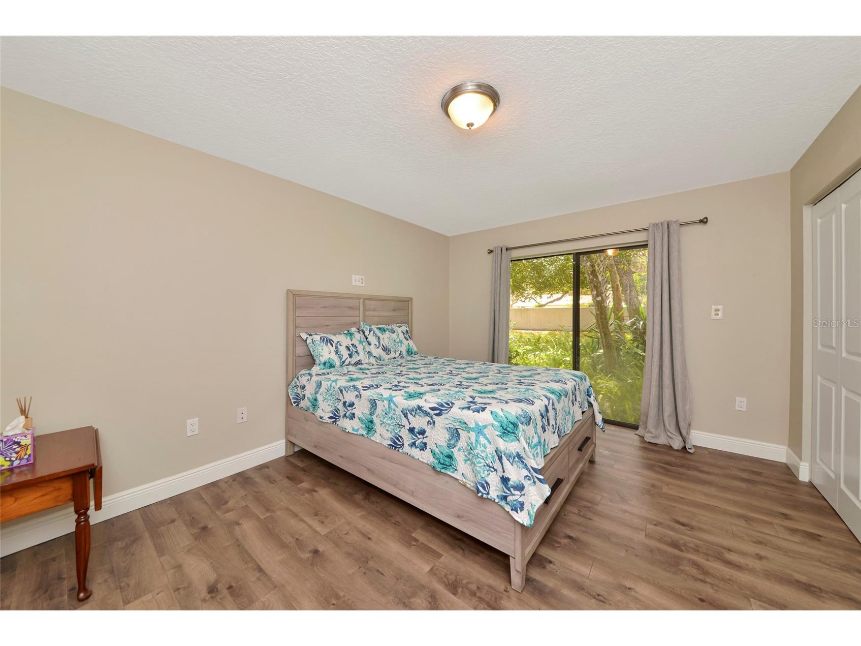 4689 Oak Forest Drive E #1 Sarasota FL 34231 A4684507 image30