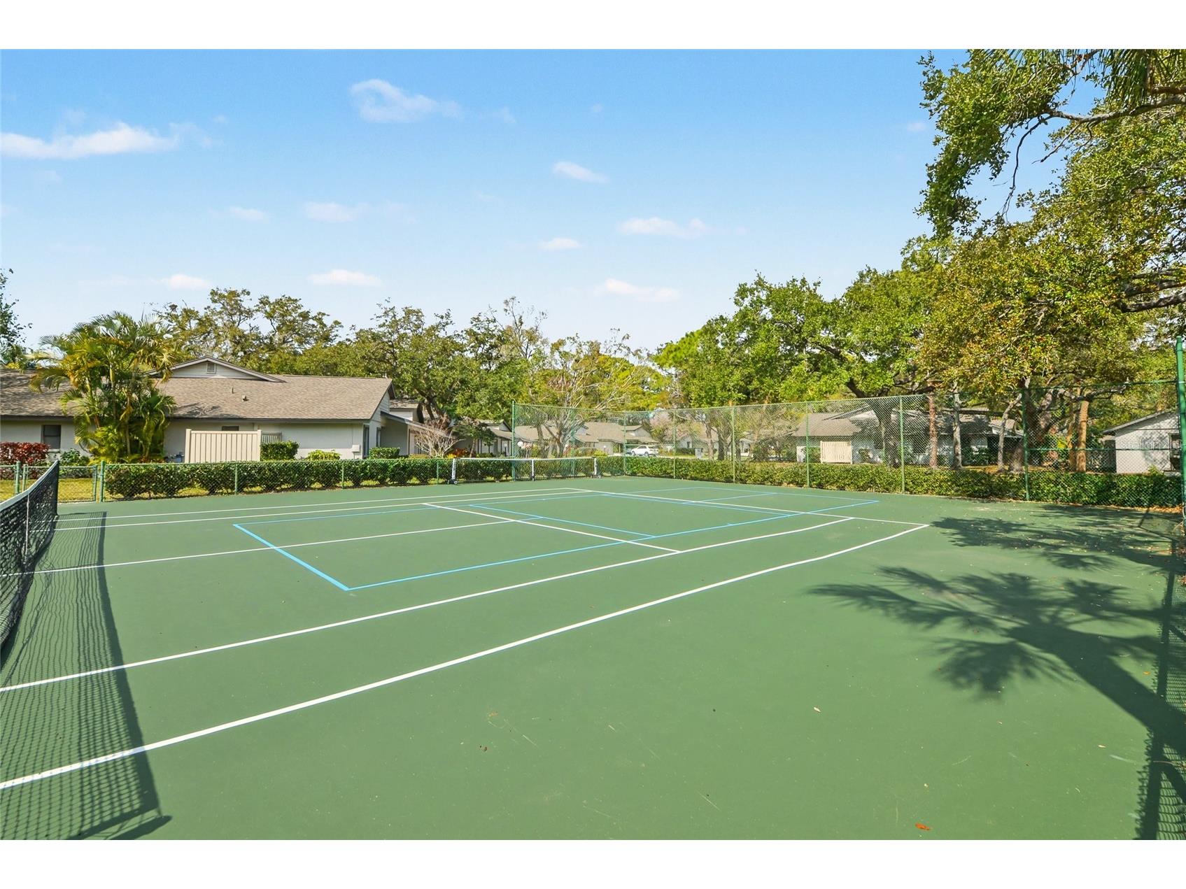 4689 Oak Forest Drive E #1 Sarasota FL 34231 A4684507 image44