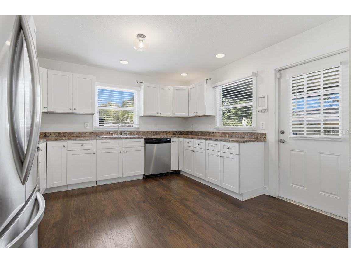 469 38th Avenue N Saint Petersburg FL 33704 TB8412892 image11