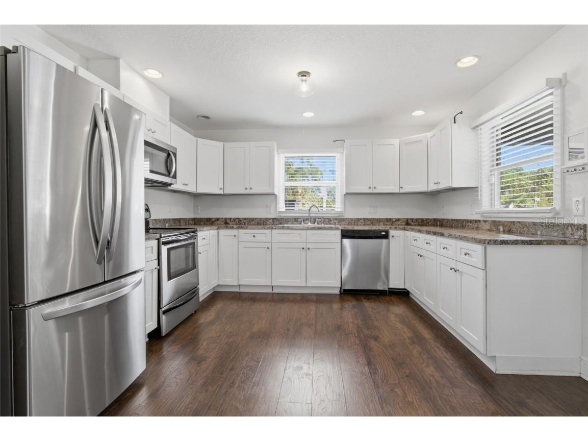 469 38th Avenue N Saint Petersburg FL 33704 TB8412892 image9