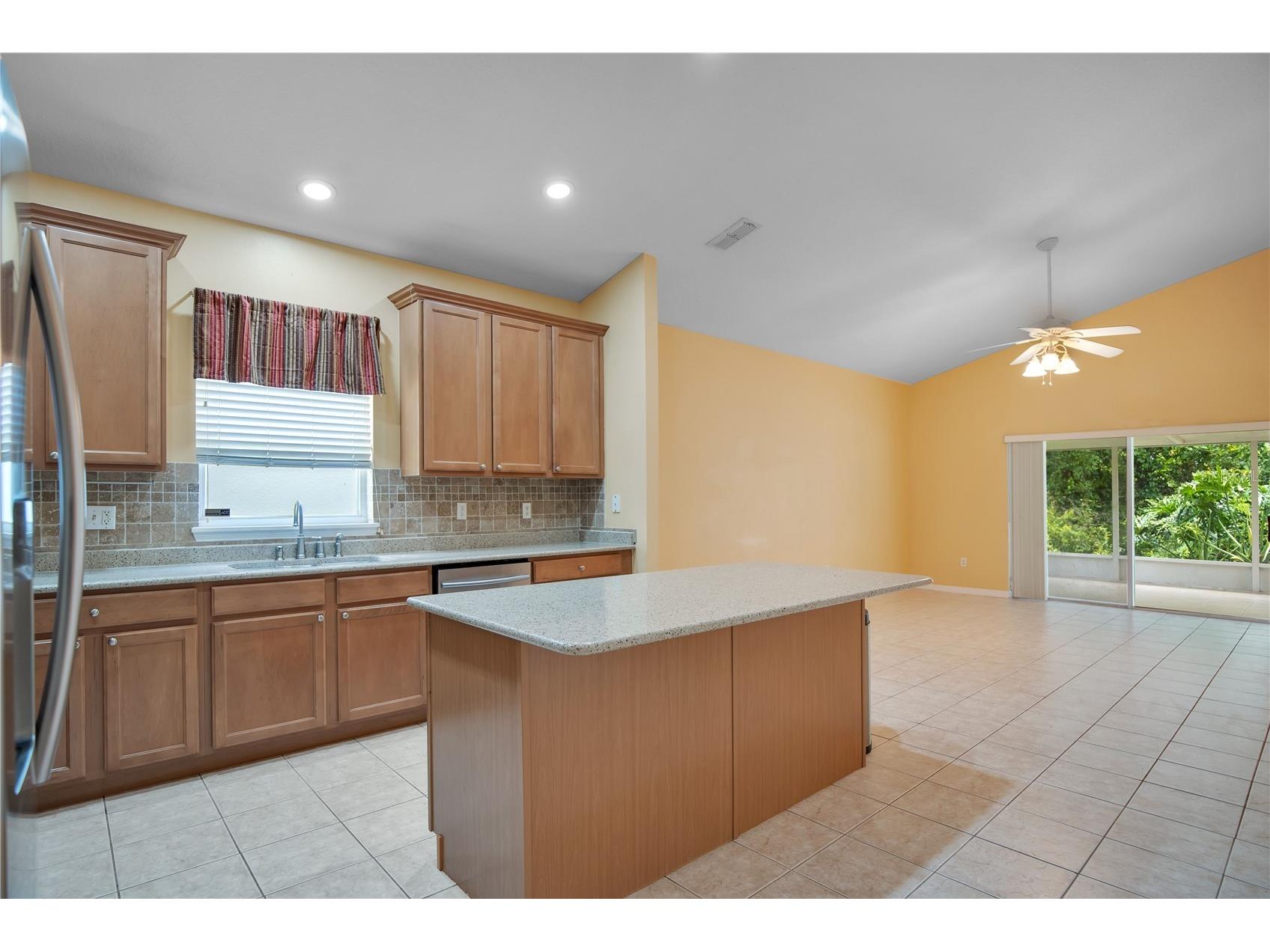 469 Carey Way Orlando FL 32825 O6405702 image8