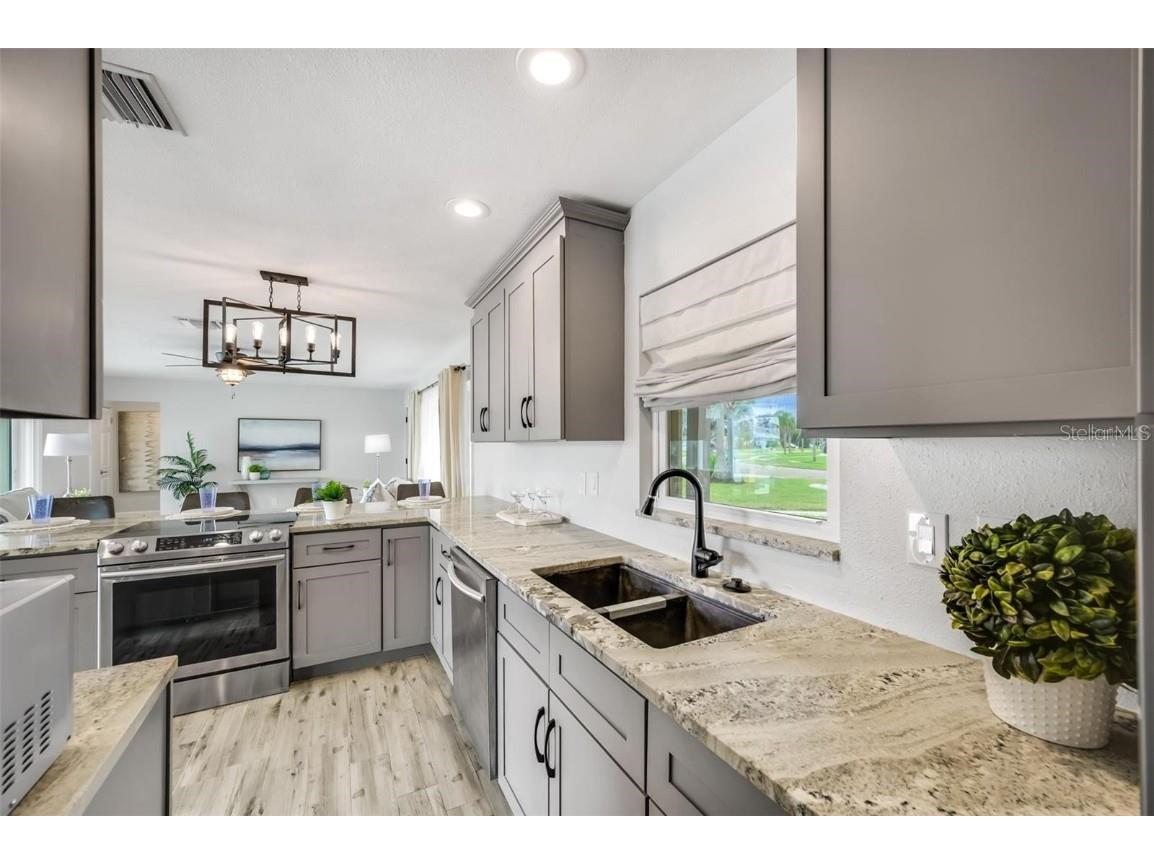 469 Flamingo Drive Apollo Beach FL 33572 - Canal TB8426283 image7