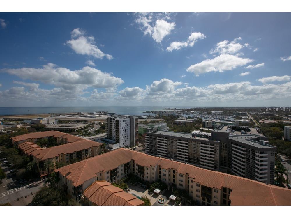 4690 Laurel Oak Lane NE Saint Petersburg FL 33703 TB8470703 image17