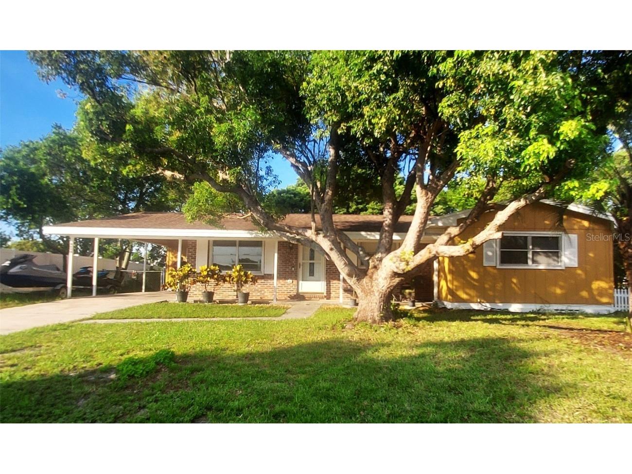 4694 Crescent Road Spring Hill FL 34606 W7857040 image1