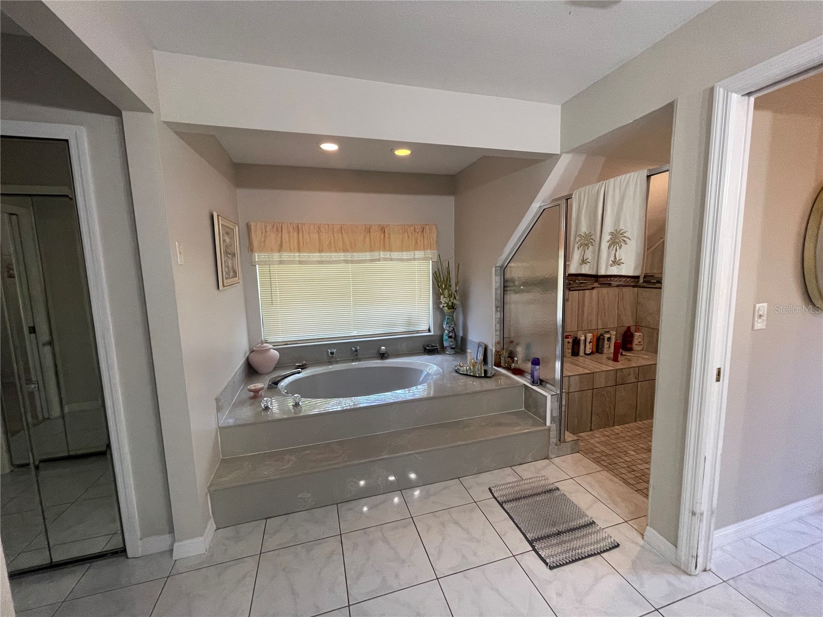 4696 Long Lake Drive Sarasota FL 34233 O6406835 image42